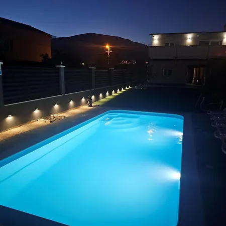 Family Friendly House With A Swimming Pool Solin, Split - 21376 펜션